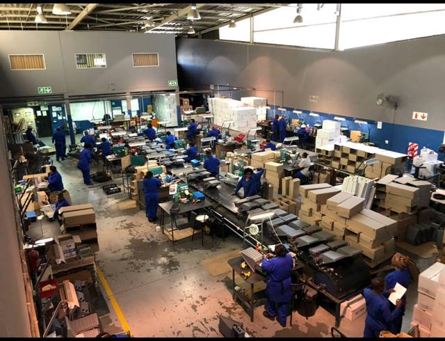 1,750M² WAREHOUSE FOR SALE IN GERMISTON SOUTH
